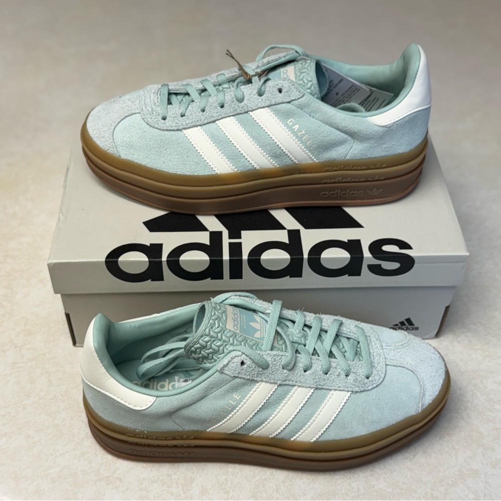 NWT! Adidas | Gazelle Bold - Ash Green, Size 9 - Picture 9 of 14